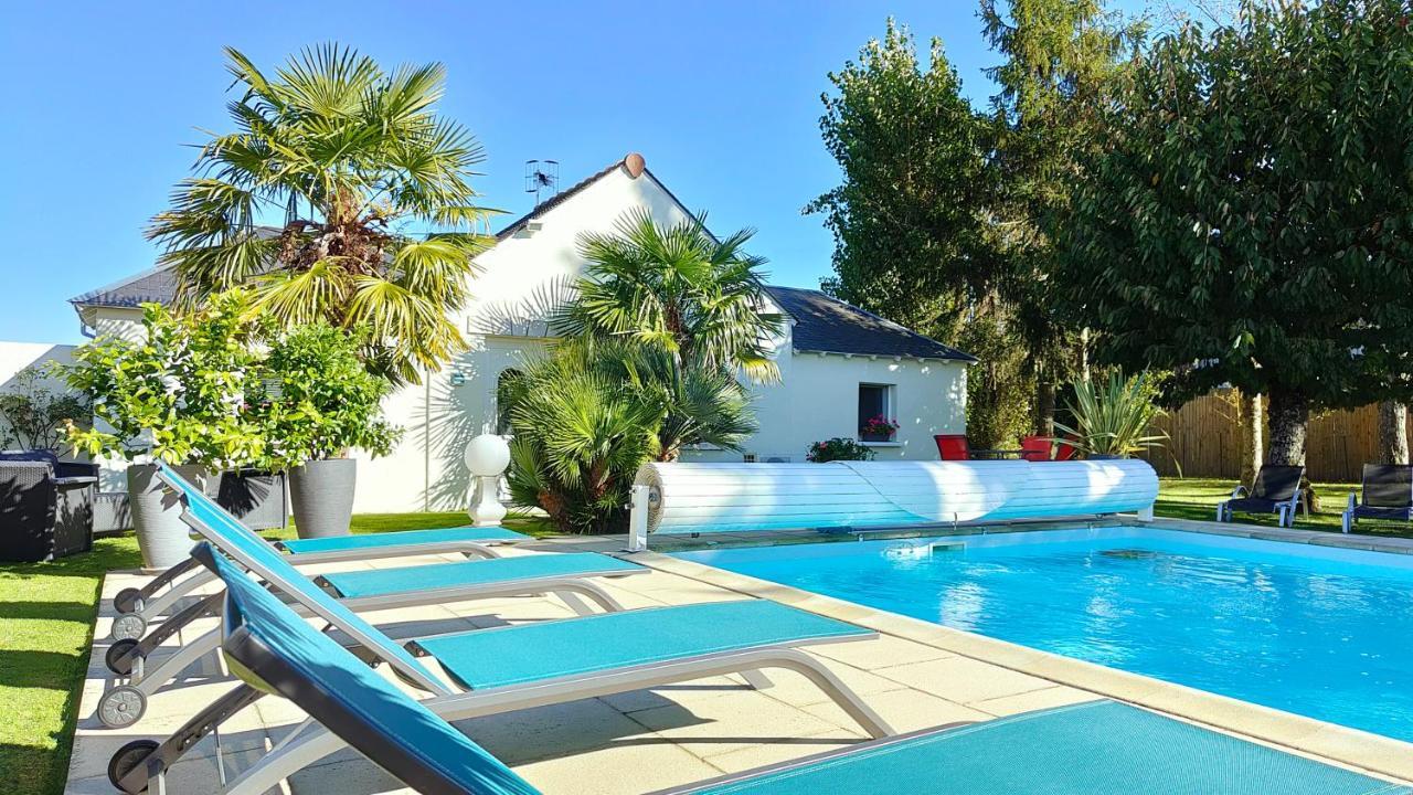 Gite Pause Au Jardin Piscine Chauffee Saint-Branchs Kültér fotó
