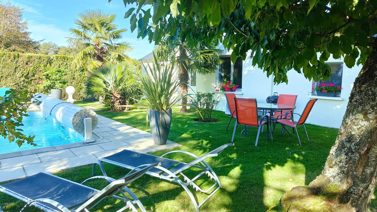 Gite Pause Au Jardin Piscine Chauffee Saint-Branchs Kültér fotó